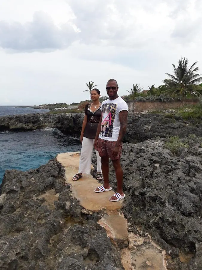 Paradise Place Grande Cave Hill